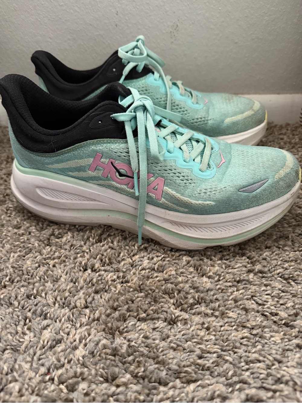 Size 9.5 - Hoka One One HOKA Bondi 9 Blue Spark Mint Fluorite